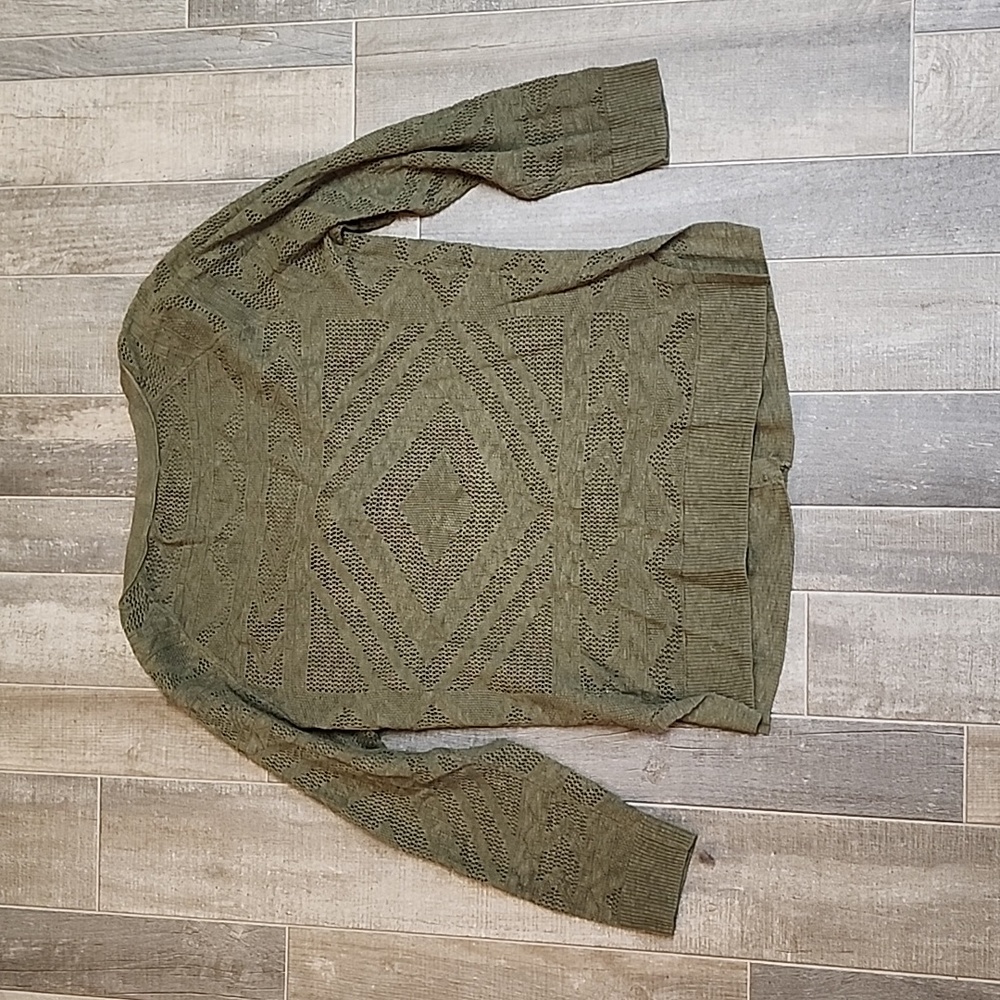 American Eagle brand cardigan sweater in olive 🫒 green - Picture 10 of 10